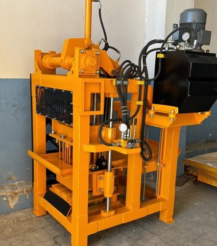 Machine a brique, parpaing, paves SBM 3.1